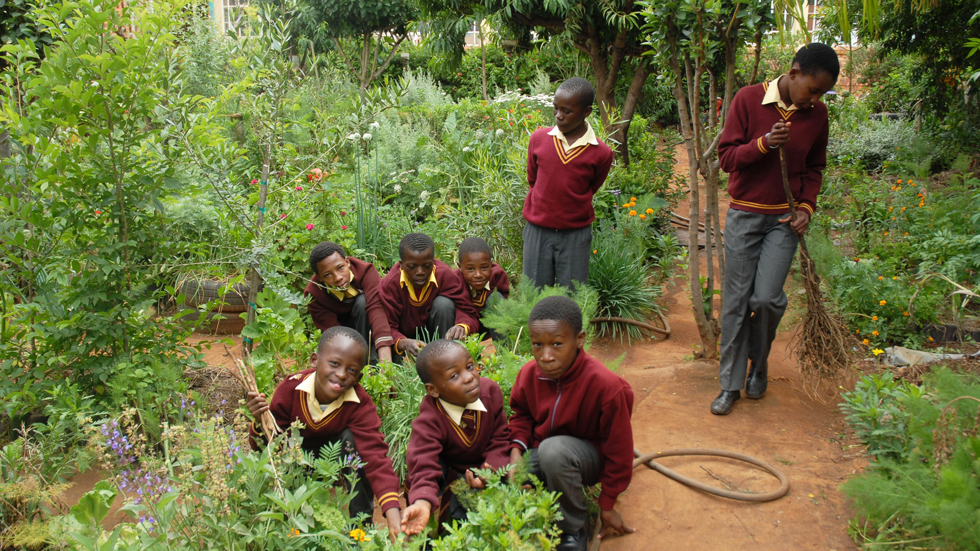 Around the World in 80 Gardens - E8 - South Africa