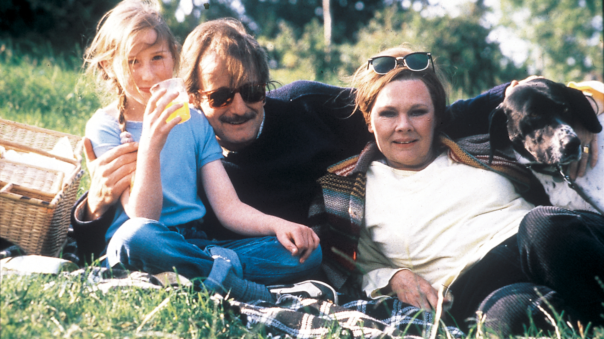 Behaving Badly - E2 - Home Fires