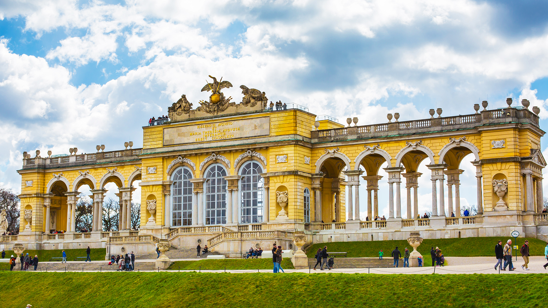 Globe Trekker Europe  - E14 - Vienna City Guide