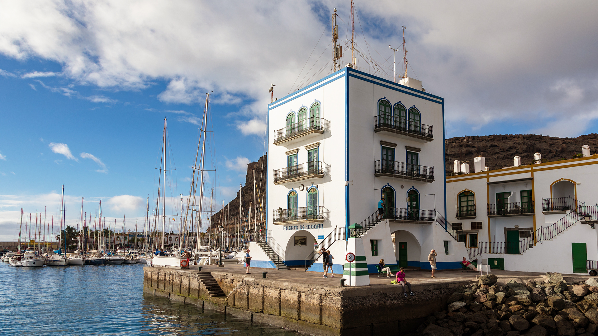 Globe Trekker Europe  - E9 - Spanish Islands