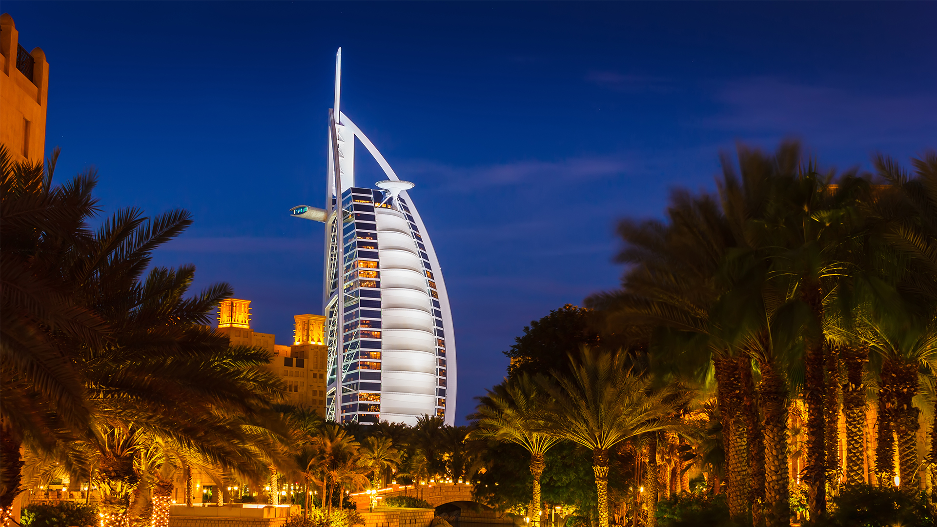 Globe Trekker Middle East and North Africa  - E9 - Arab Gulf States