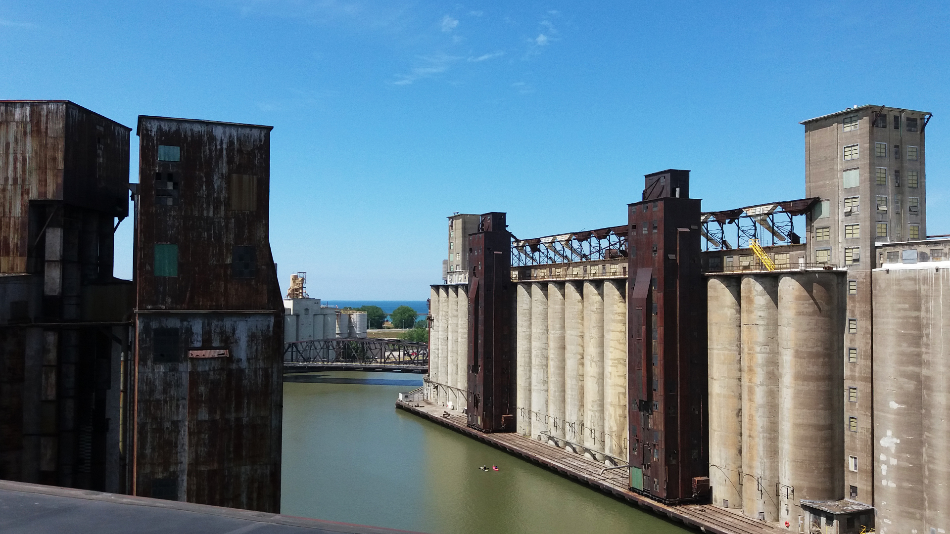 Globe Trekker North America  - E3 - Rust Belt II: The American Rebirth