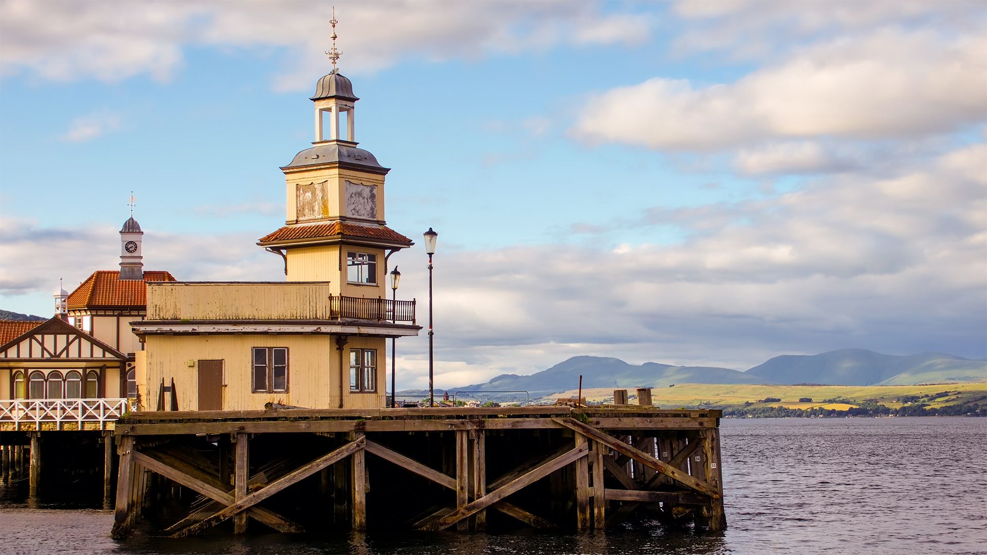 Grand Tours of Scotland - S2E3 - Islands of the Clyde