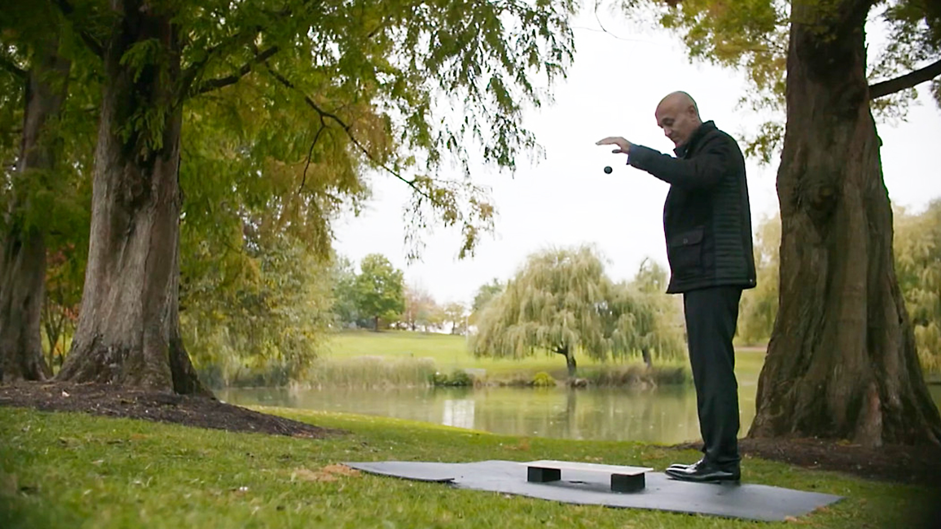 Gravity and Me: The Force That Shapes Our Lives - E1 - Gravity and Me: The Force That Shapes Our Lives