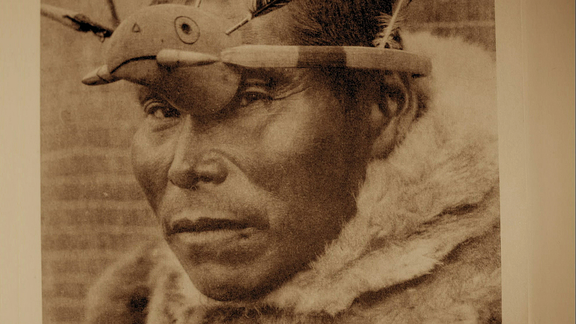 Looking at Edward Curtis in the Pacific Northwest - E7 - This Guy's Everywhere