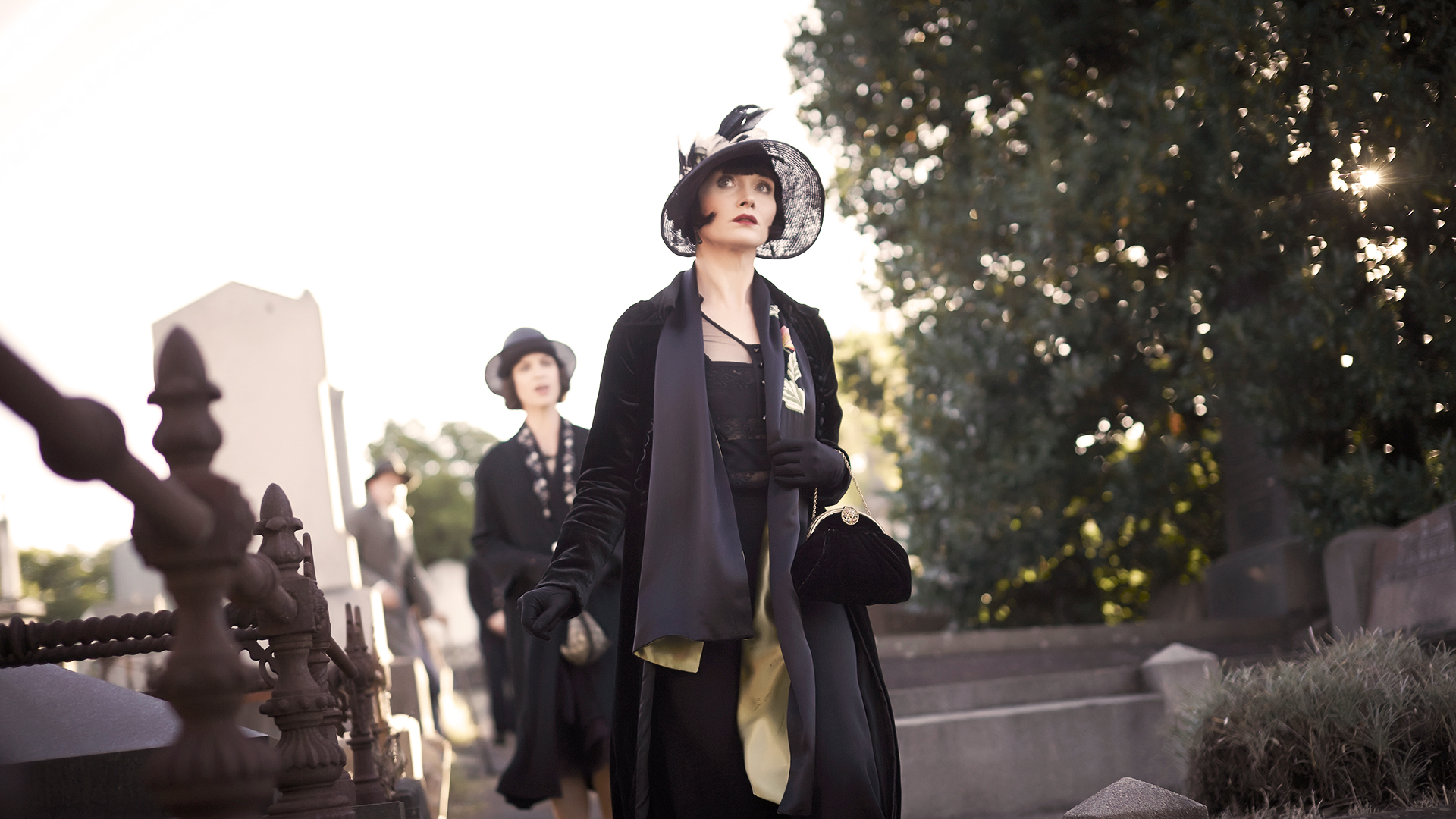 Miss Fisher's Murder Mysteries - S2E2 - Death Comes Knocking