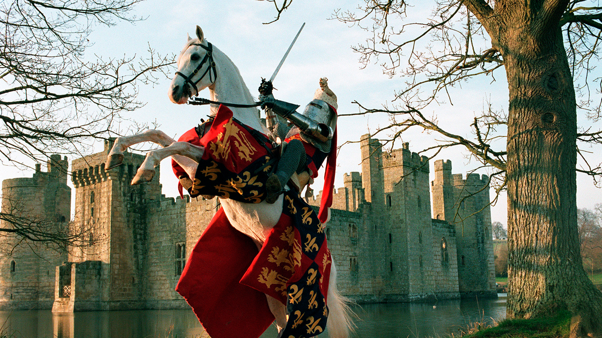 Monarchy - S1E1 - A Nation State