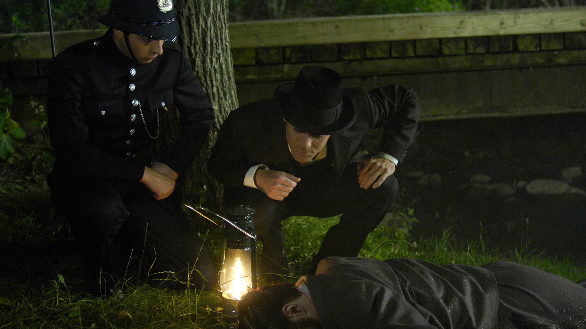 Murdoch Mysteries - S1E6 - Let Loose the Dogs