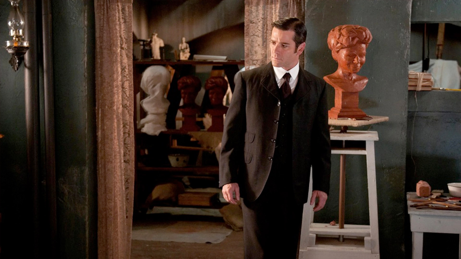 Murdoch Mysteries - S5E10 - Staircase to Heaven Murdoch Mysteries - S5E10 - Staircase to Heaven