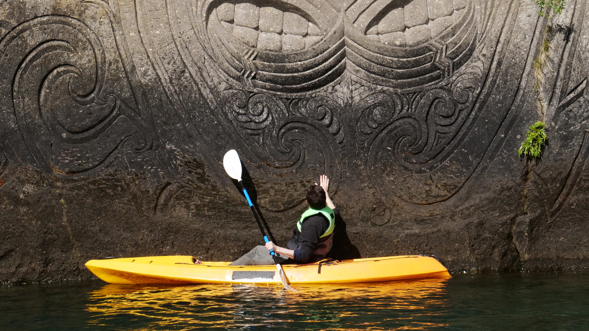 Oceans Apart: Art and the Pacific