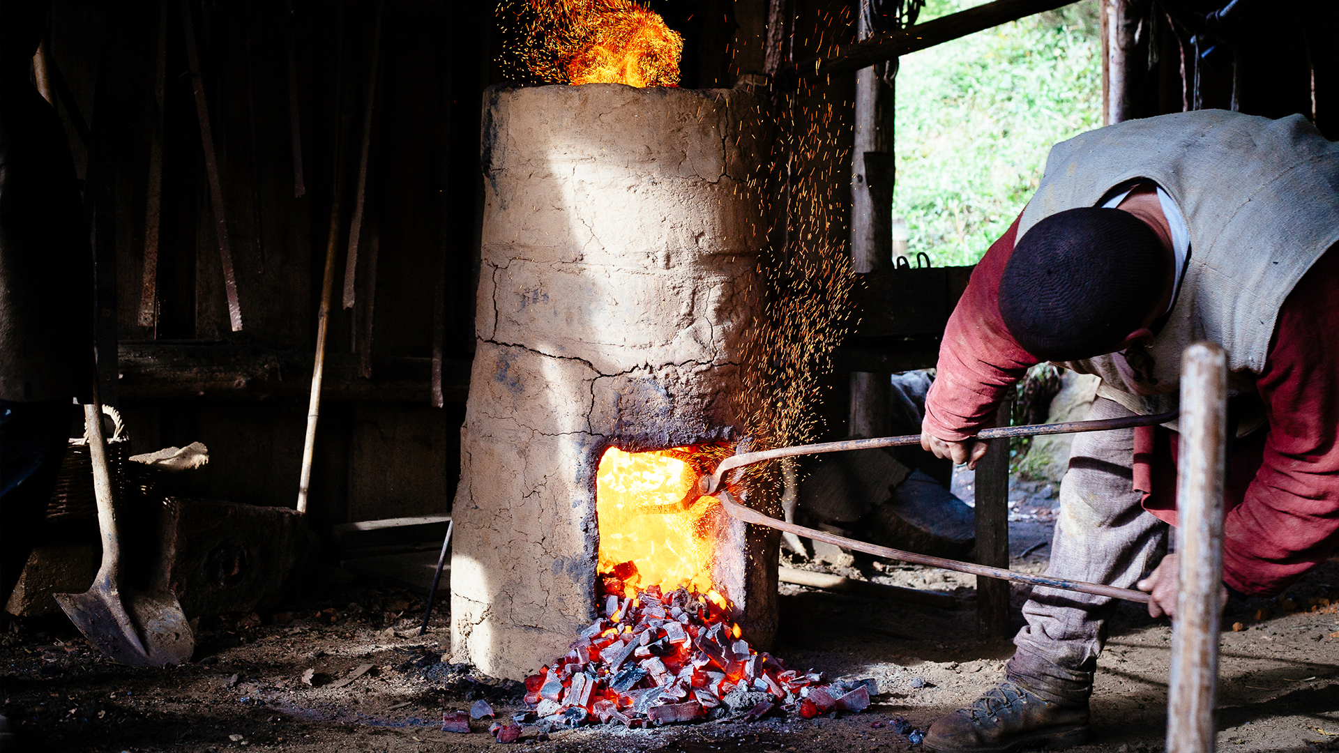 Secrets of the Castle - E2 - Secrets of the Castle