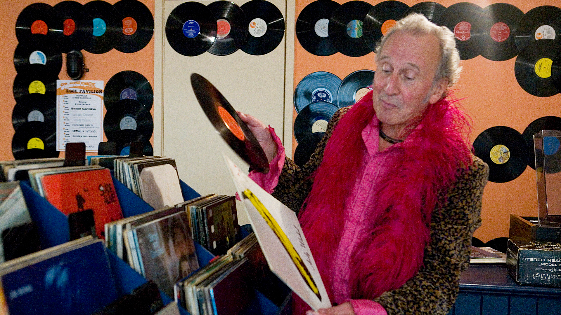 Turn Back Time: The High Street - E6 - The Common Market