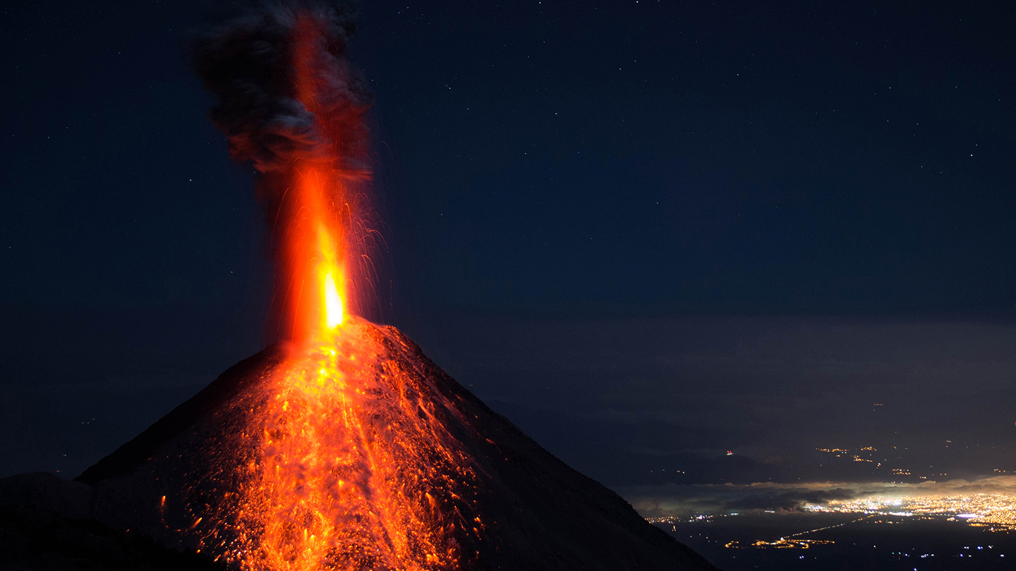 Volcanic Odysseys - S2E3 - The Devil Awakens - Indonesia