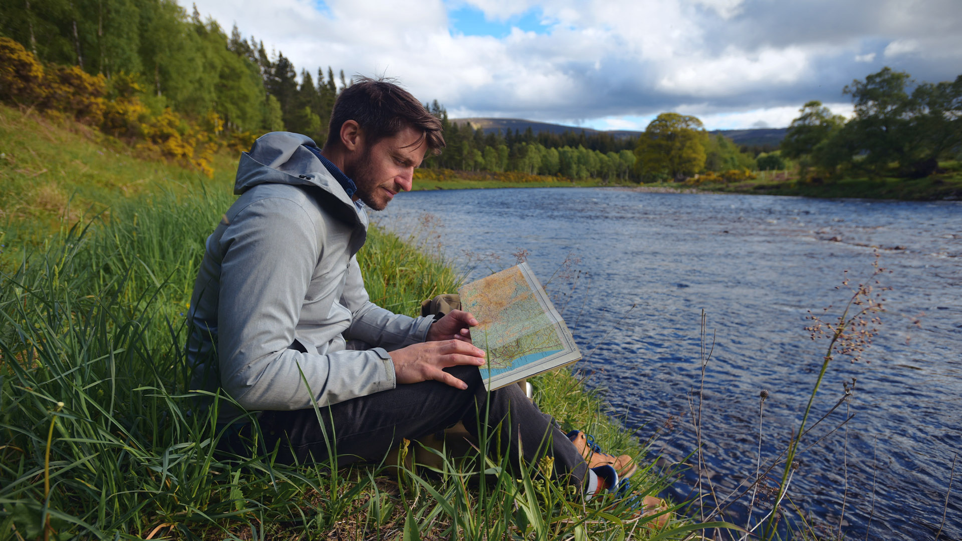 Walking Britain's Lost Railways - S2E4 - Royal Deeside