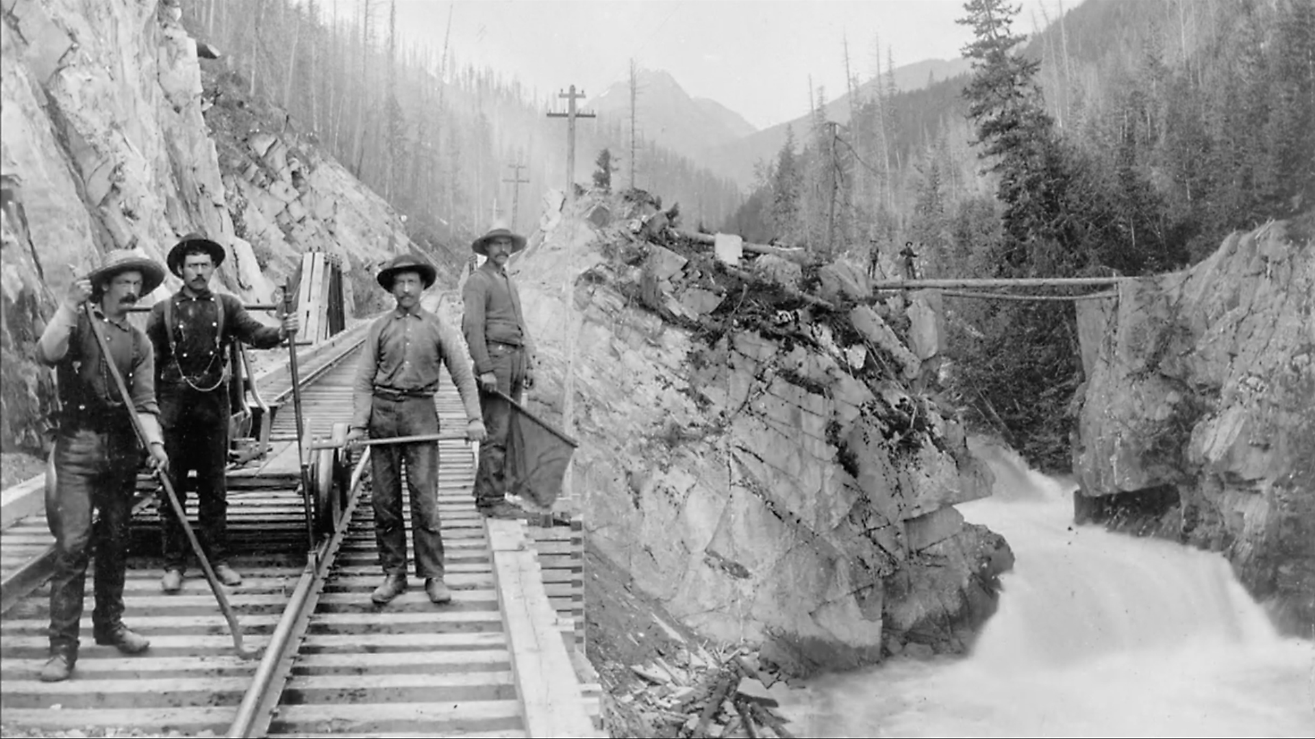 Working People: A History of Labour in British Columbia - E12 - Where the Fraser River Flows